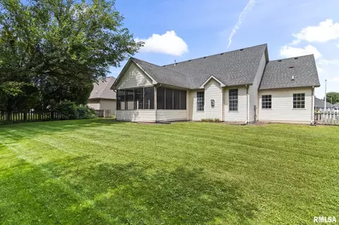 Exterior - 2312 W Laurel Ave, Springfield, IL 62704 photo 6 of 7