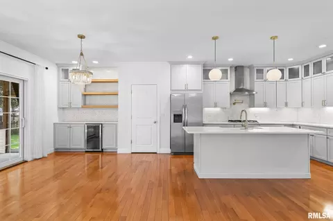 Other - 2312 W Laurel Ave, Springfield, IL 62704 photo 1 of 10