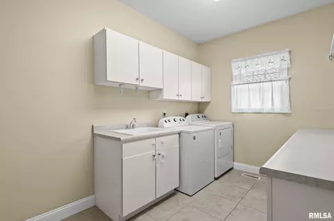 Other - 2312 W Laurel Ave, Springfield, IL 62704 photo 5 of 10