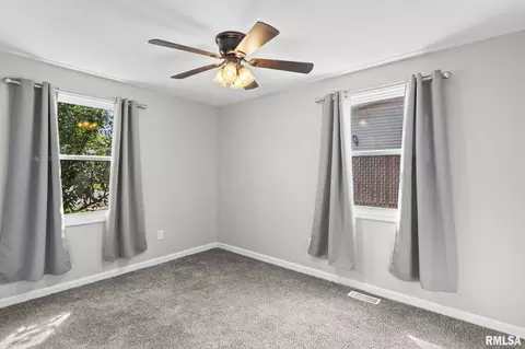 Bedroom - 2617 Kent Dr, Springfield, IL 62703 photo 1 of 8