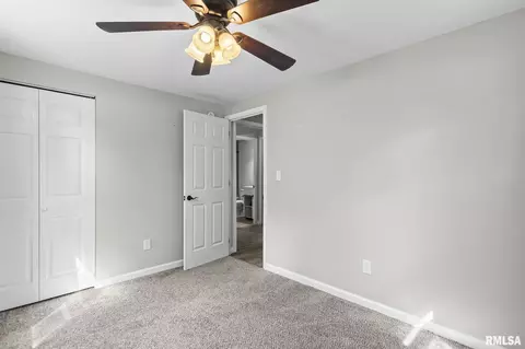 Bedroom - 2617 Kent Dr, Springfield, IL 62703 photo 3 of 8