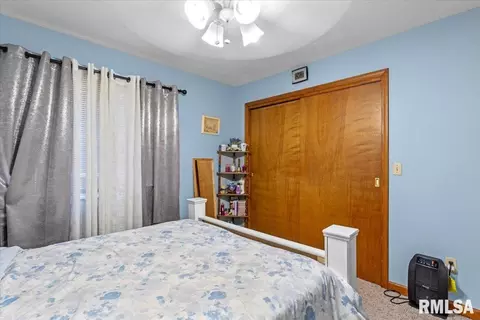 Bedroom - 1808 Hunter Ridge Dr, Springfield, IL 62704 photo 4 of 6