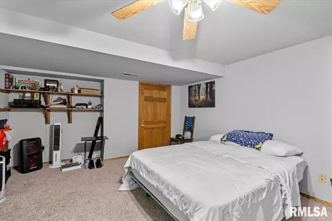 Bedroom - 1808 Hunter Ridge Dr, Springfield, IL 62704 photo 6 of 6