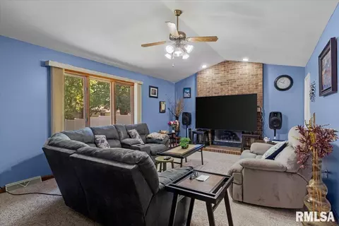 Other - 1808 Hunter Ridge Dr, Springfield, IL 62704 photo 8 of 13