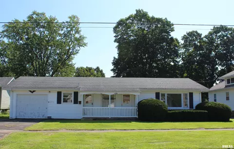 1331 Willard St, Galesburg, IL 61401