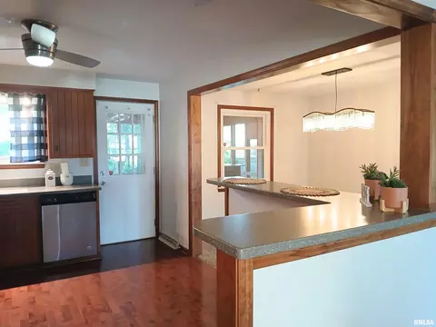 Kitchen - 65 Lambert Ln, Springfield, IL 62704 photo 4 of 4