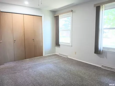 Bedroom - 65 Lambert Ln, Springfield, IL 62704 photo 2 of 3