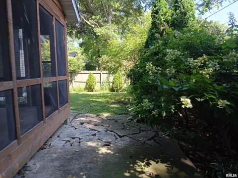 Exterior - 65 Lambert Ln, Springfield, IL 62704 photo 10 of 10