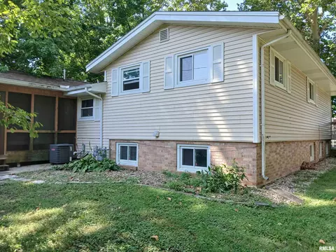 Exterior - 65 Lambert Ln, Springfield, IL 62704 photo 9 of 10