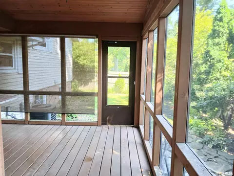 Exterior - 65 Lambert Ln, Springfield, IL 62704 photo 7 of 10