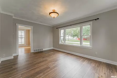 Living - 120 E Mccormick Ave, Emden, IL 62635 photo 1 of 4