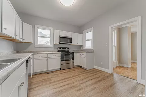 Kitchen - 120 E Mccormick Ave, Emden, IL 62635 photo 2 of 2