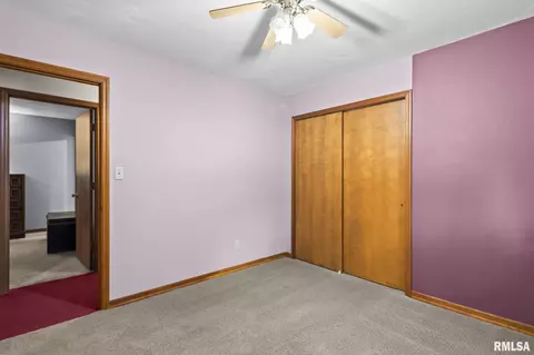Bedroom - 2340 Grinnell Dr, Springfield, IL 62704 photo 6 of 8