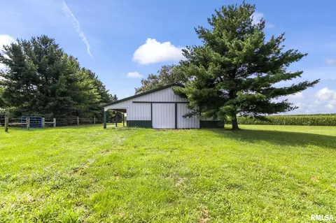 Exterior - 1998 Chelsea Dr, Springfield, IL 62712 photo 14 of 18