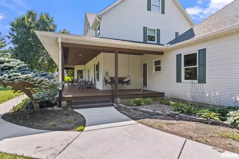 Exterior - 1998 Chelsea Dr, Springfield, IL 62712 photo 3 of 18