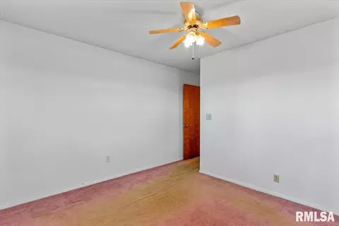 Bedroom - 400 Southwind Rd, Springfield, IL 62703 photo 3 of 9