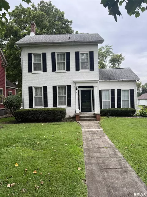 803 S Church St, Jacksonville, IL 62650