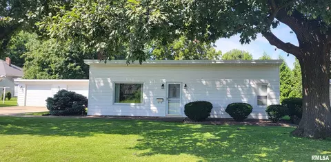 662 Ruby St, Galesburg, IL 61401