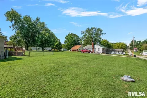 Exterior - 425 E North St, Pittsfield, IL 62363 photo 6 of 6