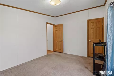 Bedroom - 425 E North St, Pittsfield, IL 62363 photo 3 of 7