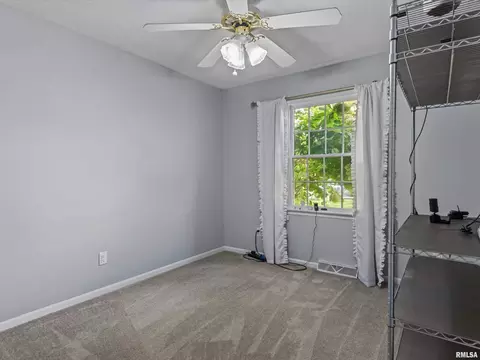 Bedroom - 1212 Dani Ln, Springfield, IL 62712 photo 4 of 6