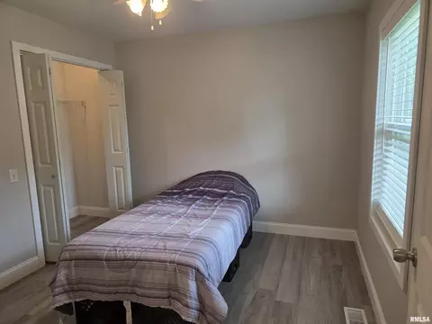 Bedroom - 1405 Edwards St, Springfield, IL 62703 photo 1 of 5