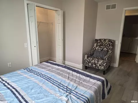 Bedroom - 1405 Edwards St, Springfield, IL 62703 photo 3 of 5