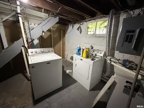 Other - 619 E Oak St, Springfield, IL 62703 photo 6 of 12