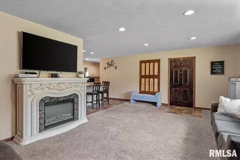 Other - 97 Circle Dr, Springfield, IL 62703 photo 3 of 14