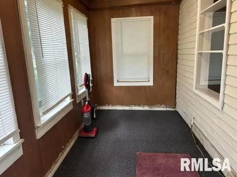 Exterior - 600 N Stephen Ave, Springfield, IL 62707 photo 1 of 2