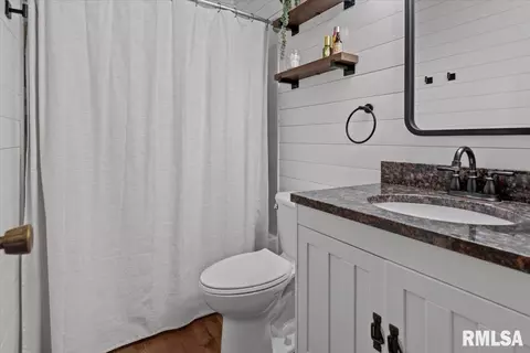 Bath - 703 E Holden St, Virden, IL 62690 photo 1 of 2
