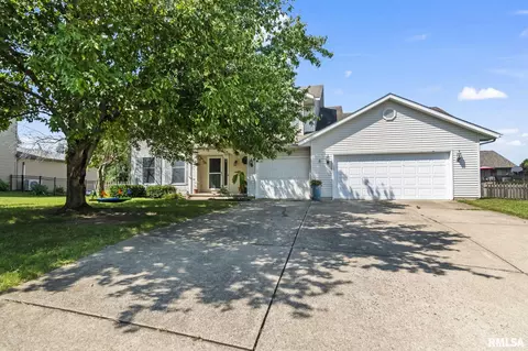 Exterior - 8 Abbey Ct, Chatham, IL 62629 photo 1 of 5