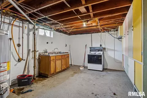 Other - 229 N Milton Ave, Springfield, IL 62702 photo 7 of 15
