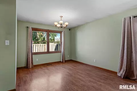 Other - 2517 Columbus Cir, Springfield, IL 62703 photo 4 of 15