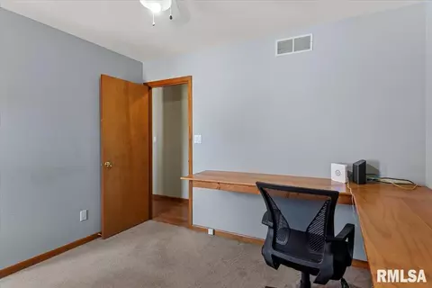 Other - 2517 Columbus Cir, Springfield, IL 62703 photo 9 of 15