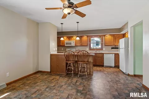 Kitchen - 2517 Columbus Cir, Springfield, IL 62703 photo 3 of 3
