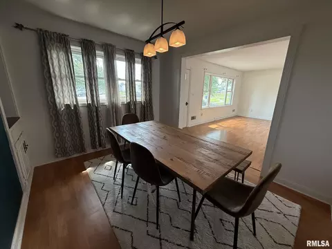 Dining - 18 Radcliff Rd, Springfield, IL 62703 photo 3 of 3