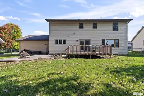 Exterior - 2316 Shabbona Dr, Springfield, IL 62702 photo 6 of 6