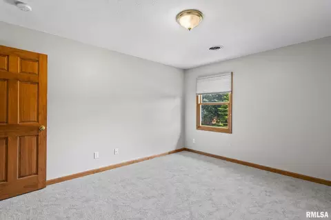 Bedroom - 2316 Shabbona Dr, Springfield, IL 62702 photo 12 of 12