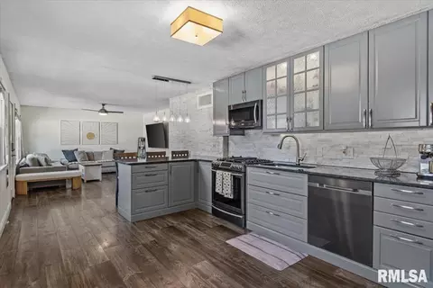 Kitchen - 60 Archer Ave, Springfield, IL 62704 photo 2 of 2