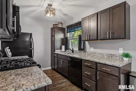 Kitchen - 2517 Burton Dr, Springfield, IL 62703 photo 2 of 3
