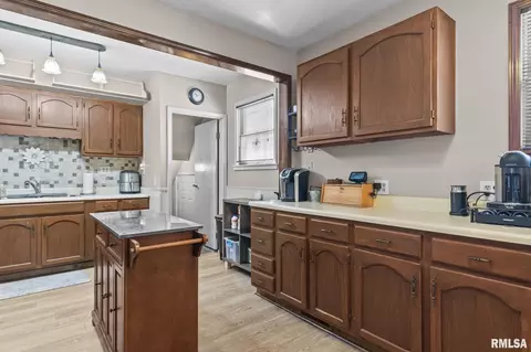 Kitchen - 2036 N 7th St, Springfield, IL 62704 photo 5 of 5