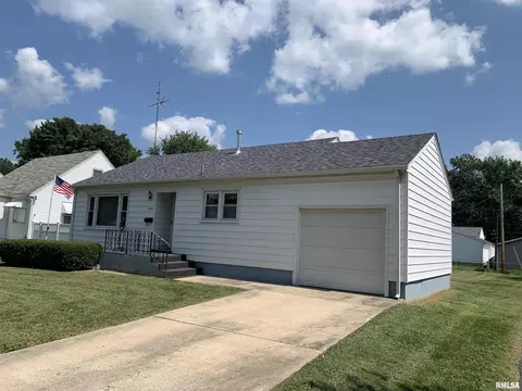 549 Arnold St, Galesburg, IL 61401