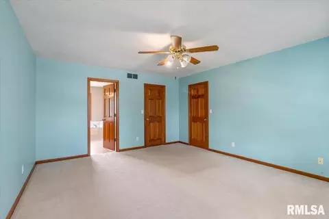 Bedroom - 2105 Burgess Dr, Springfield, IL 62711 photo 1 of 10