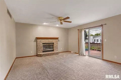 Living - 2105 Burgess Dr, Springfield, IL 62711 photo 1 of 8