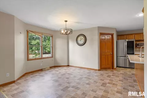Other - 2105 Burgess Dr, Springfield, IL 62711 photo 1 of 15