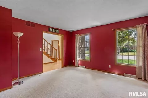 Living - 2105 Burgess Dr, Springfield, IL 62711 photo 7 of 8