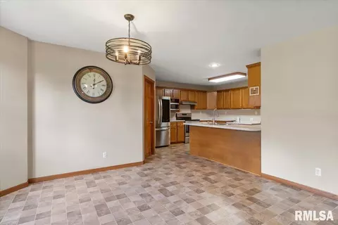 Other - 2105 Burgess Dr, Springfield, IL 62711 photo 2 of 15