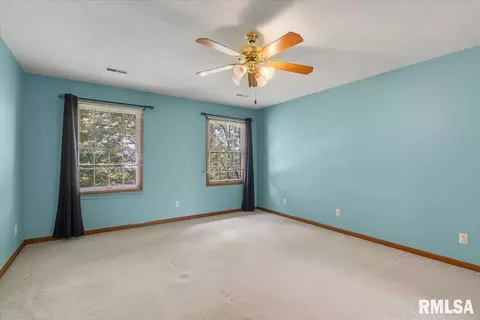 Bedroom - 2105 Burgess Dr, Springfield, IL 62711 photo 2 of 10