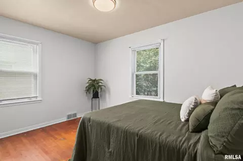 Bedroom - 1716 N 22nd St, Springfield, IL 62702 photo 3 of 6